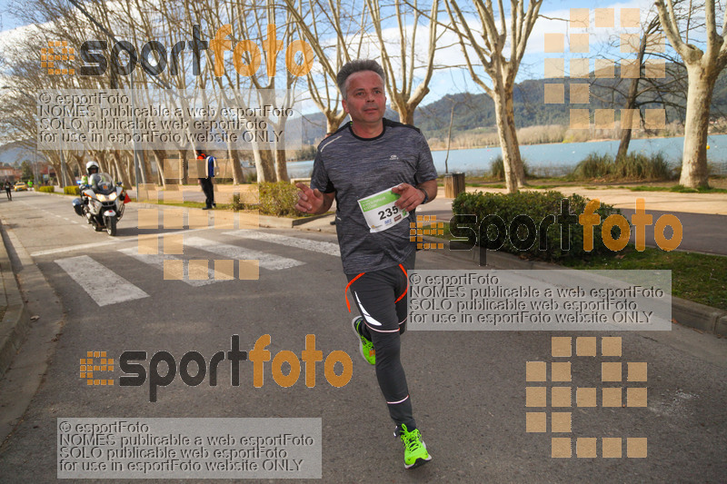 Esport Foto - Esportfoto .CAT - Fotos de 24a Mitja Marató del Pla de l'Estany - Dorsal [235] -   1520176225_00083.jpg