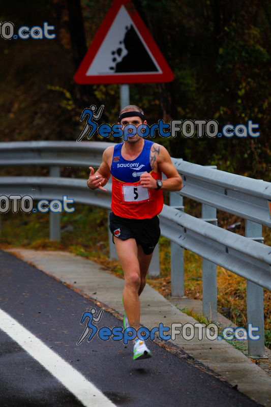 Esport Foto - Esportfoto .CAT - Fotos de XXXV Campionat Internacional d'Atletisme de Fons del Ripollès  (Mitja Marató) - Dorsal [5] -   1384708911_02349.jpg