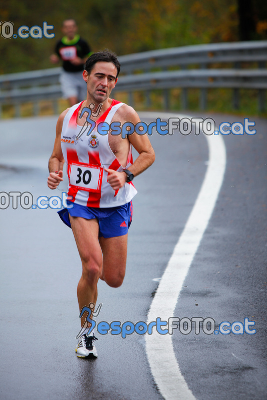 Esport Foto - Esportfoto .CAT - Fotos de XXXV Campionat Internacional d'Atletisme de Fons del Ripollès  (Mitja Marató) - Dorsal [30] -   1384708977_02385.jpg