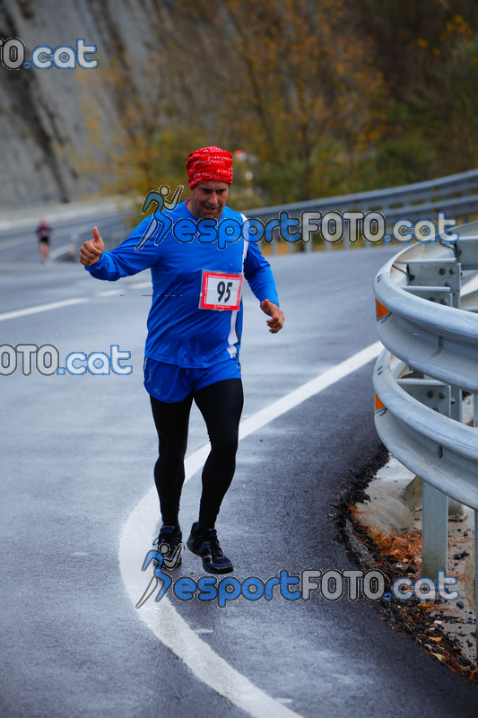 Esport Foto - Esportfoto .CAT - Fotos de XXXV Campionat Internacional d'Atletisme de Fons del Ripollès  (Mitja Marató) - Dorsal [95] -   1384717576_02636.jpg