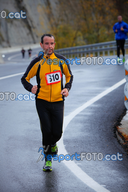 Esport Foto - Esportfoto .CAT - Fotos de XXXV Campionat Internacional d'Atletisme de Fons del Ripollès  (Mitja Marató) - Dorsal [310] -   1384718491_02651.jpg