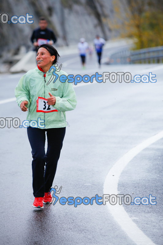 Esport Foto - Esportfoto .CAT - Fotos de XXXV Campionat Internacional d'Atletisme de Fons del Ripollès  (Mitja Marató) - Dorsal [32] -   1384718531_02671.jpg