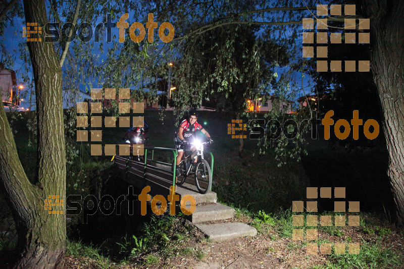 Esport Foto - Esportfoto .CAT - Fotos de Nocturna Tona Bikes	 - Dorsal [2] -   1407063622_860.jpg