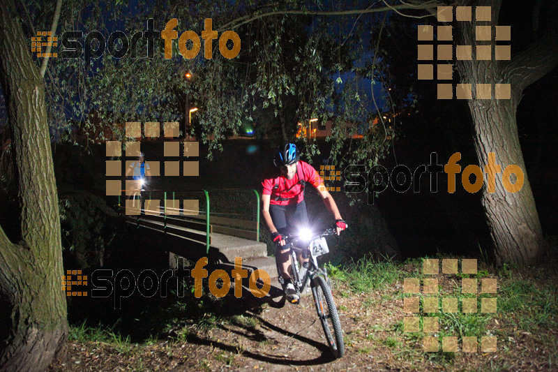 Esport Foto - Esportfoto .CAT - Fotos de Nocturna Tona Bikes	 - Dorsal [24] -   1407069911_939.jpg