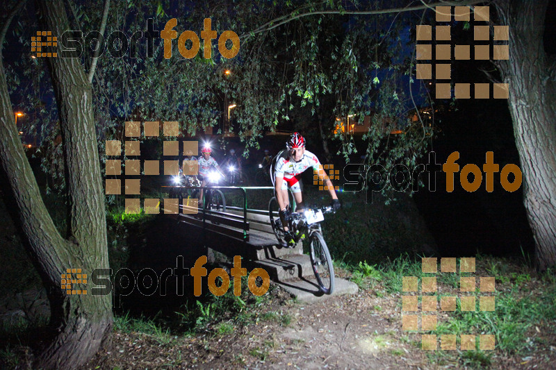 Esport Foto - Esportfoto .CAT - Fotos de Nocturna Tona Bikes	 - Dorsal [9] -   1407070865_989.jpg