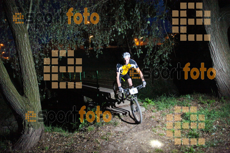Esport Foto - Esportfoto .CAT - Fotos de Nocturna Tona Bikes	 - Dorsal [6] -   1407071712_999.jpg