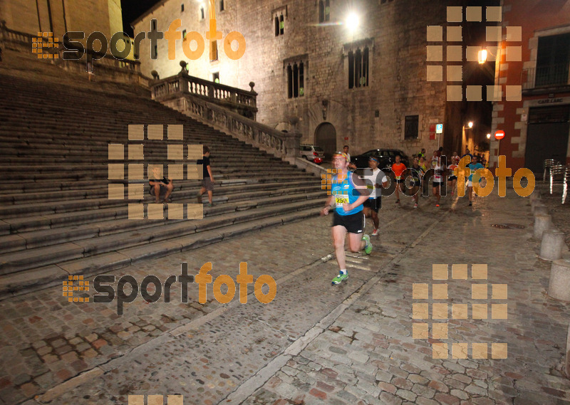 Esport Foto - Esportfoto .CAT - Fotos de La Cocollona night run Girona 2014 - 5 / 10 km - Dorsal [250] -   1409488228_18013.jpg