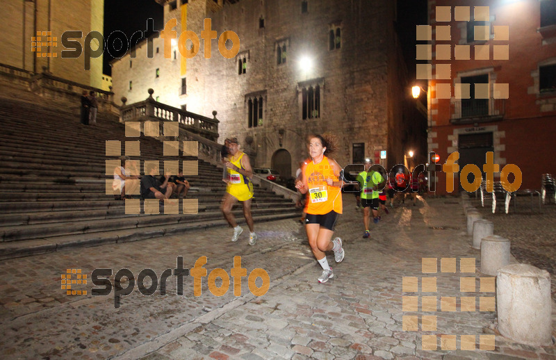 Esport Foto - Esportfoto .CAT - Fotos de La Cocollona night run Girona 2014 - 5 / 10 km - Dorsal [30] -   1409492423_18197.jpg